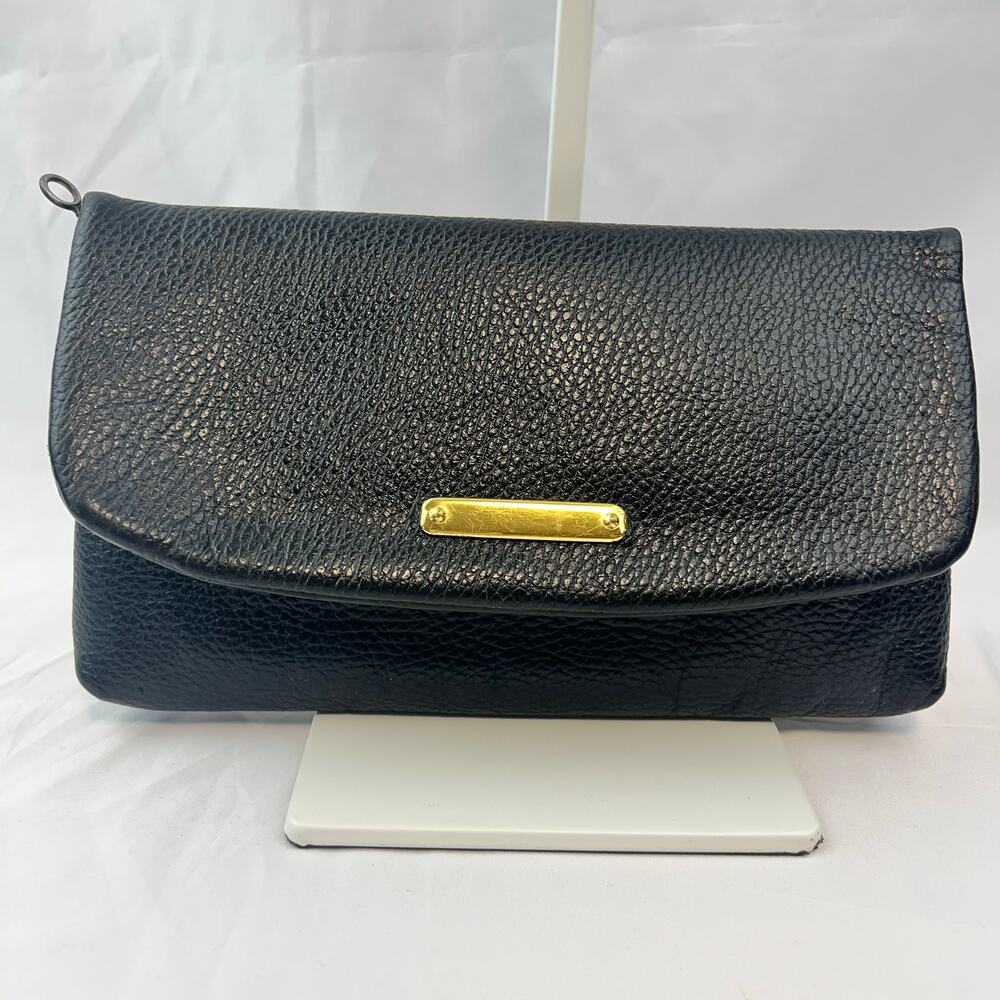 Vintage Black Leather Fold Clutch Pouch Classic Minimalist Luxe Soft Pebbled Zip